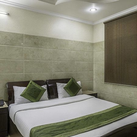 Treebo Trend Singh Sons Karol Bagh Hotel New Delhi Exterior foto