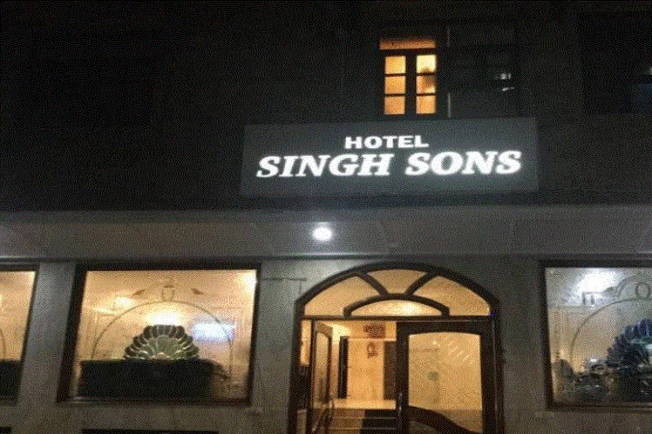 Treebo Trend Singh Sons Karol Bagh Hotel New Delhi Exterior foto